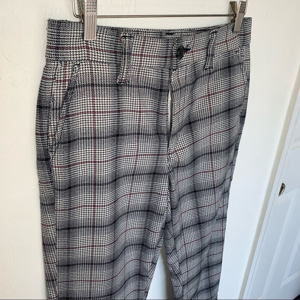 American Eagle Straight leg Cropped Trousers